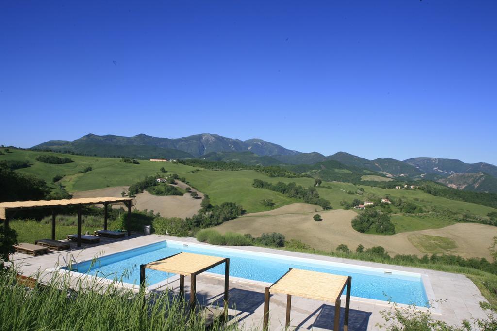 Agriturismo Il Fienile Di Ca Battista Apartment Cagli Luaran gambar