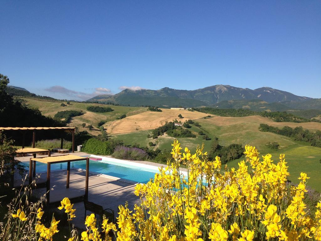 Agriturismo Il Fienile Di Ca Battista Apartment Cagli Luaran gambar