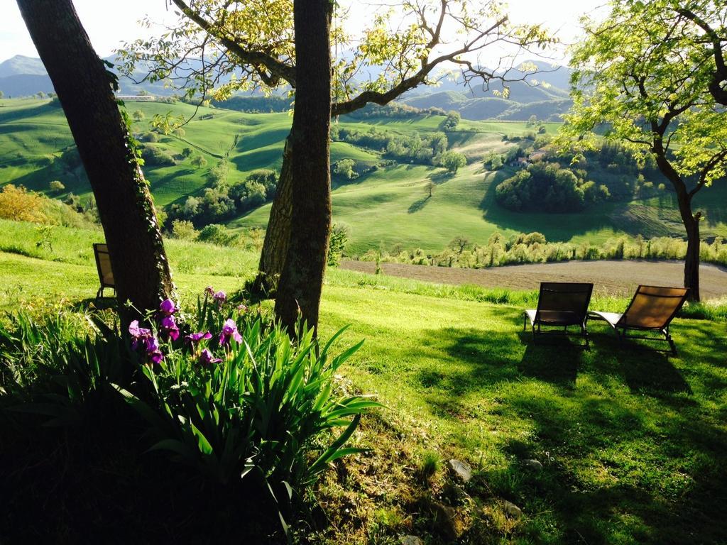 Agriturismo Il Fienile Di Ca Battista Apartment Cagli Luaran gambar