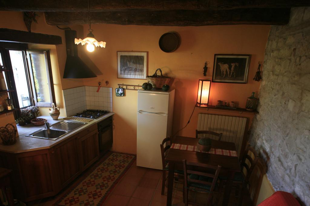 Agriturismo Il Fienile Di Ca Battista Apartment Cagli Luaran gambar