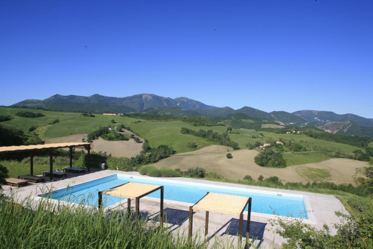 Agriturismo Il Fienile Di Ca Battista Apartment Cagli Luaran gambar