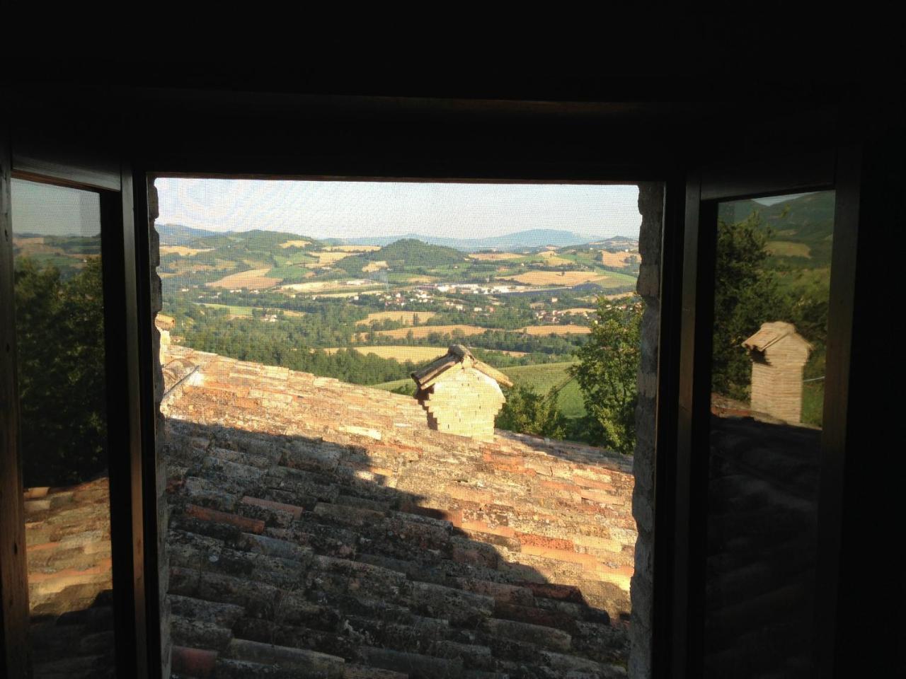 Agriturismo Il Fienile Di Ca Battista Apartment Cagli Luaran gambar